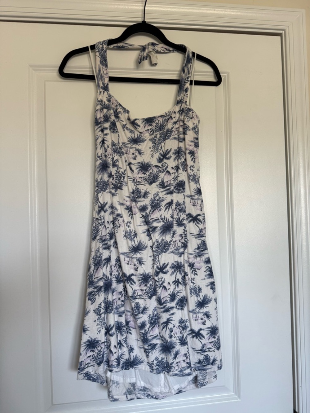 Abercrombie & Fitch White Dress with Navy Tropical Print